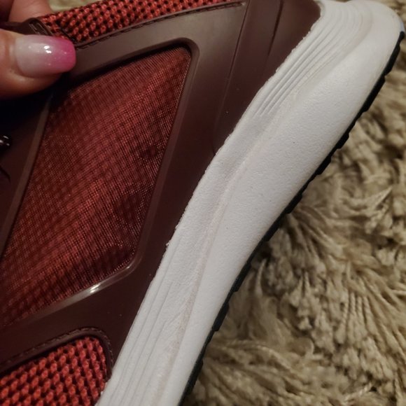 adidas Burgundy Athletic Shoes with Pink Accents.. like new condition - Picture 4 of 11